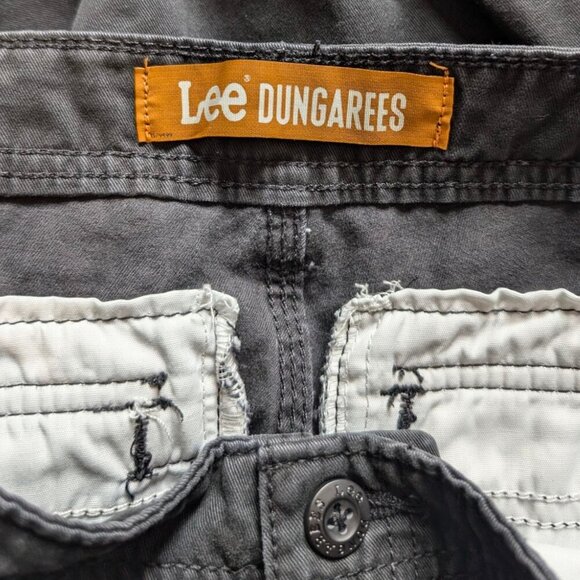 Lee Dungarees Black Cargo Shorts - Picture 6 of 8